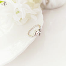 Cargar imagen en el visor de la galería, Anillo promesa con cristales Swarovski