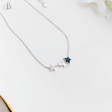 Cargar imagen en el visor de la galería, Collar de plata estrella fugaz con cristales Swarovski