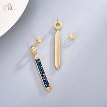 Cargar imagen en el visor de la galería, Aretes lineales con cristales Swarovski