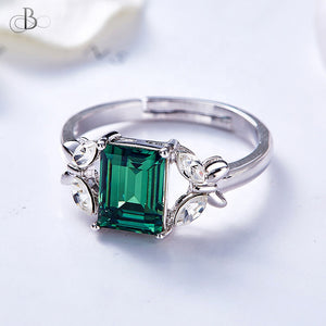 Anillo solitario color esmeralda con cristal Swarovski