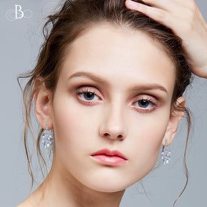 Aretes colgantes negros con cristales Swarovski