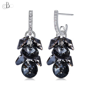 Aretes colgantes negros con cristales Swarovski