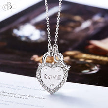 Cargar imagen en el visor de la galería, Collar candado corazón y llave con cristales Swarovski