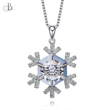 Cargar imagen en el visor de la galería, Collar copo de nieve con cristales Swarovski