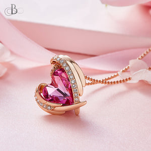 Collar corazón alado con cristales Swarovski