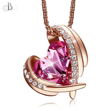 Cargar imagen en el visor de la galería, Collar corazón alado con cristales Swarovski