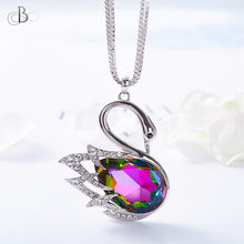 Cargar imagen en el visor de la galería, Collar cisne brillante con cristales Swarovski