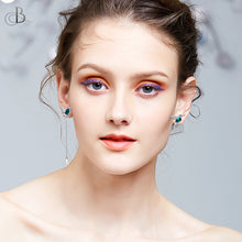 Cargar imagen en el visor de la galería, Aretes de plata colibrí con cristales Swarovski