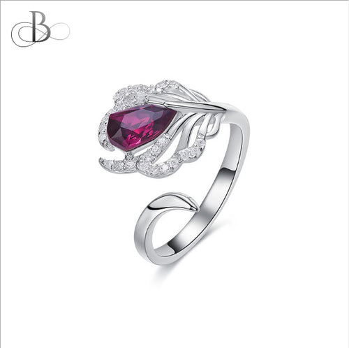 Anillo de plata de pluma color amatista con cristales Swarovski