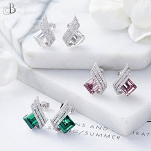 Cargar imagen en el visor de la galería, Aretes corte esmeralda de plata con cristales Swarovski