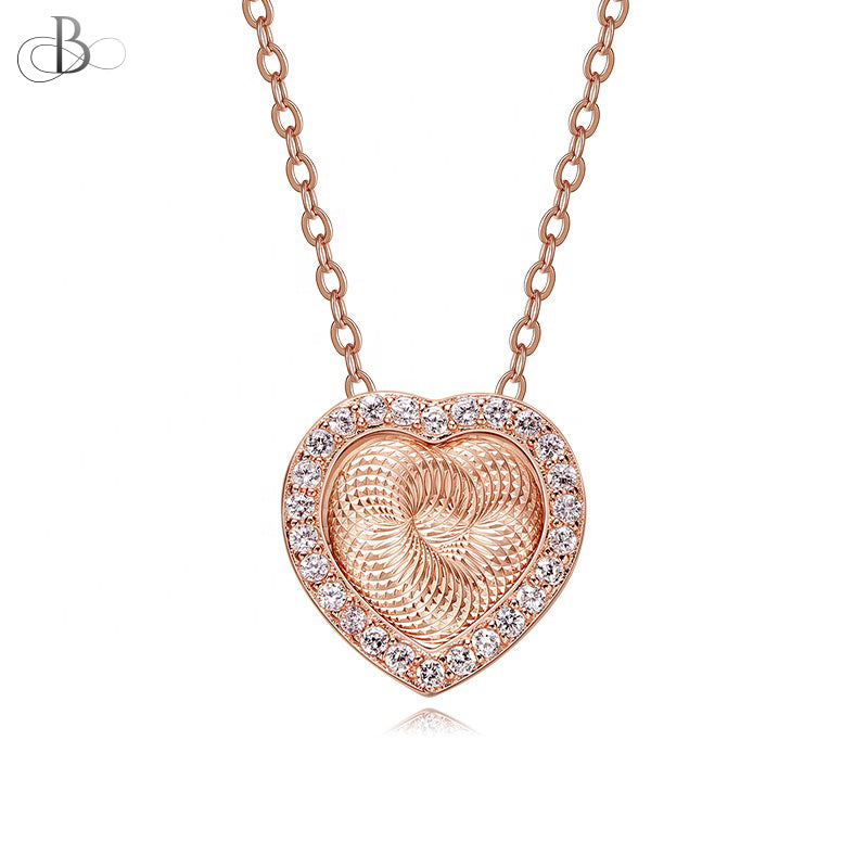 Collar de plata corazón dorado enmarcado con cristales Swarovski