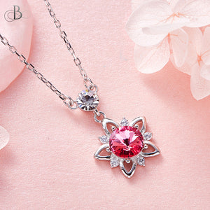 Collar de plata flor brillante con cristales Swarovski