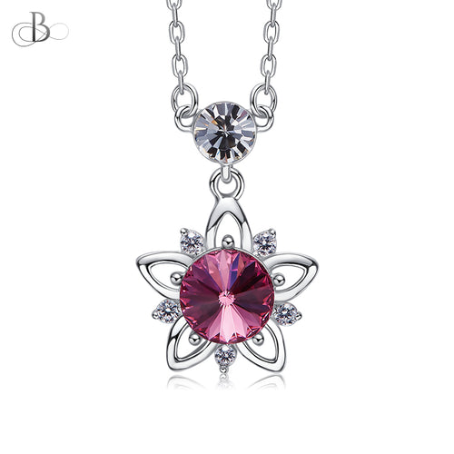 Collar de plata flor brillante con cristales Swarovski