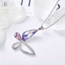 Cargar imagen en el visor de la galería, Collar de plata mariposa con cristales Swarovski y cadena de plata