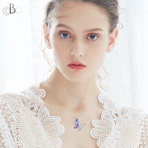 Collar de plata mariposa con cristales Swarovski y cadena de plata