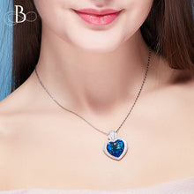 Cargar imagen en el visor de la galería, Collar corazón azul zafiro con cristales Swarovski