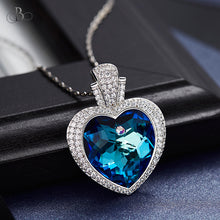 Cargar imagen en el visor de la galería, Collar corazón azul zafiro con cristales Swarovski