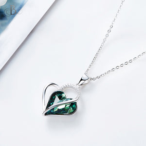 Collar de plata corazón color esmeralda con cristales Swarovski