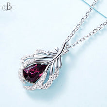 Cargar imagen en el visor de la galería, Collar de plata pluma color amatista con cristales Swarovski