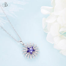 Cargar imagen en el visor de la galería, Collar estrella de plata color cobalto con cristales Swarovski
