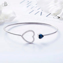 Cargar imagen en el visor de la galería, Puñera de plata corazones brillantes con cristales Swarovski