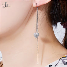 Cargar imagen en el visor de la galería, Aretes corazones de plata brillantes colgantes con zirconia Swarovski