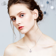 Cargar imagen en el visor de la galería, Collar de plata copo de nieve con zirconia danzante y cristales Swarovski