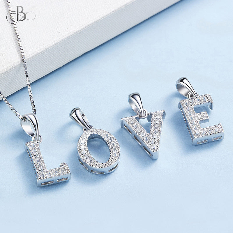 Collar de letras brillantes con cristales Swarovski de plata