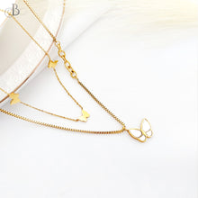 Cargar imagen en el visor de la galería, Collar de acero doble mariposa de nácar